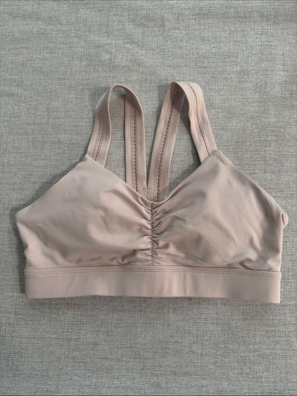 Handful Sports Bra Women’s Medium Nude Wireless Removable pads athletic gym